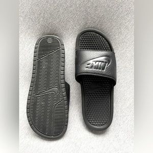 Nike slippers